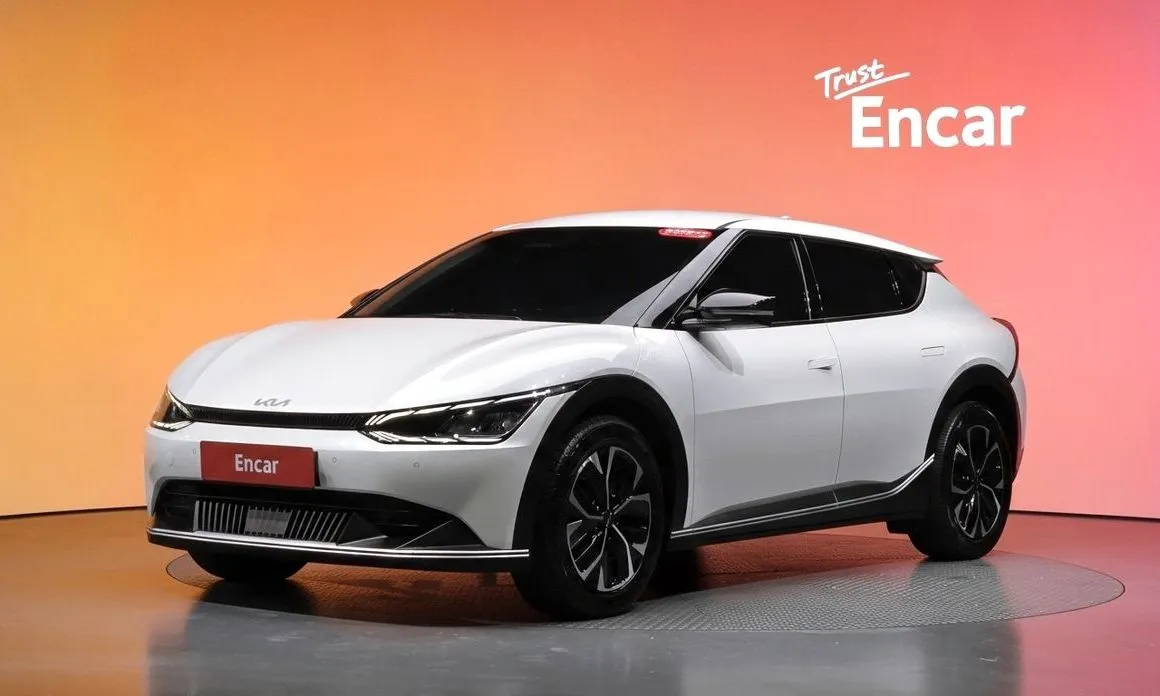 Kia EV6 — фото 1