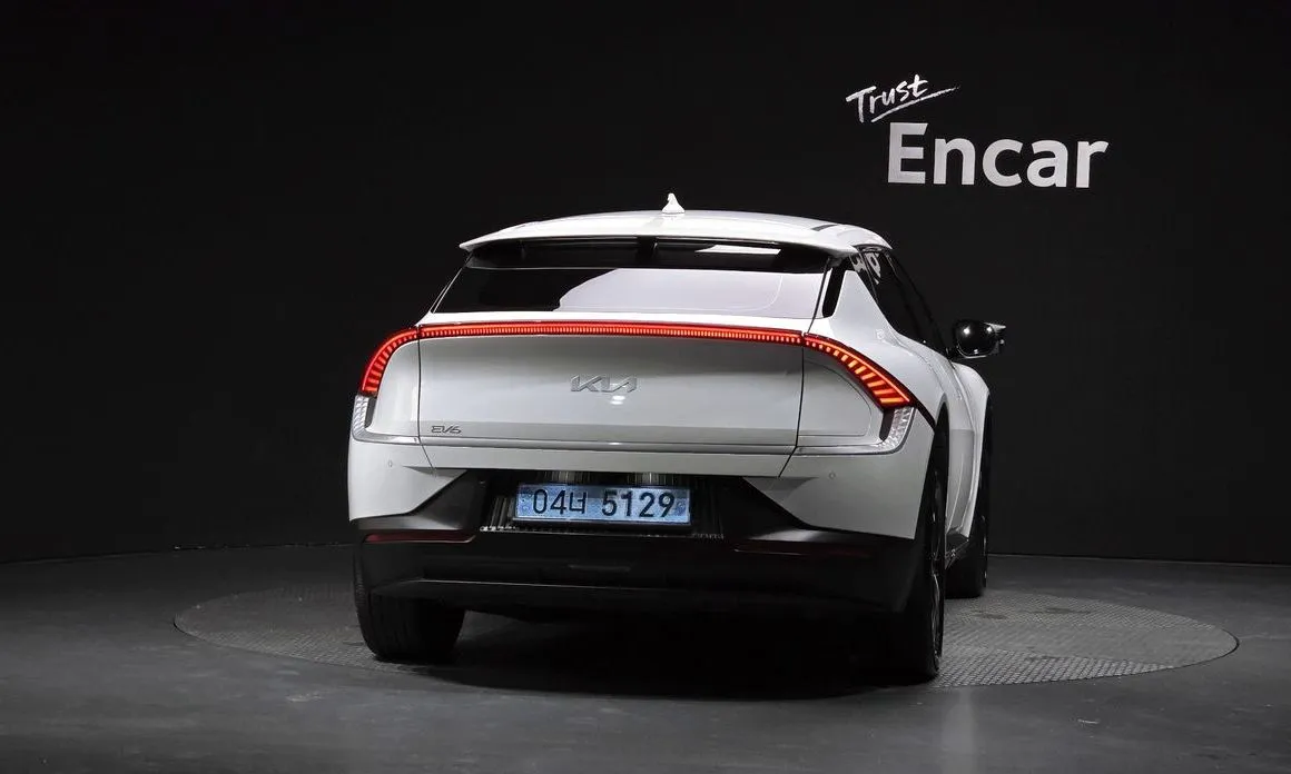 Kia EV6 — фото 3