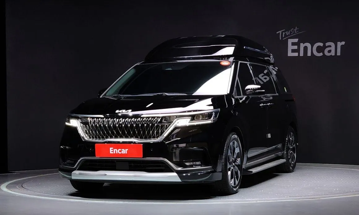 Kia Carnival — фото 1
