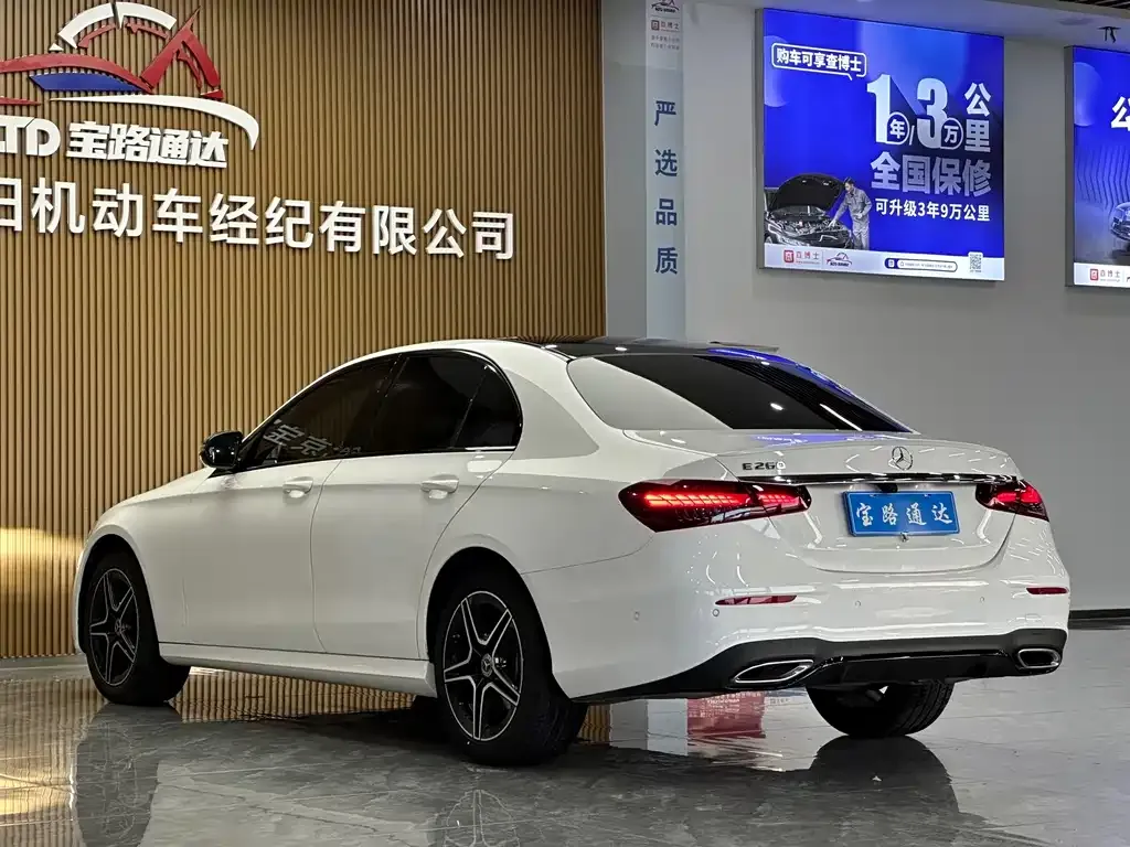 Mercedes-Benz E-Class (Import) — фото 4