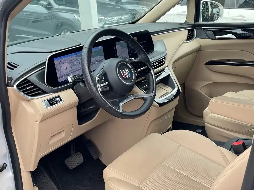 Buick GL8 Hybrid — фото 3