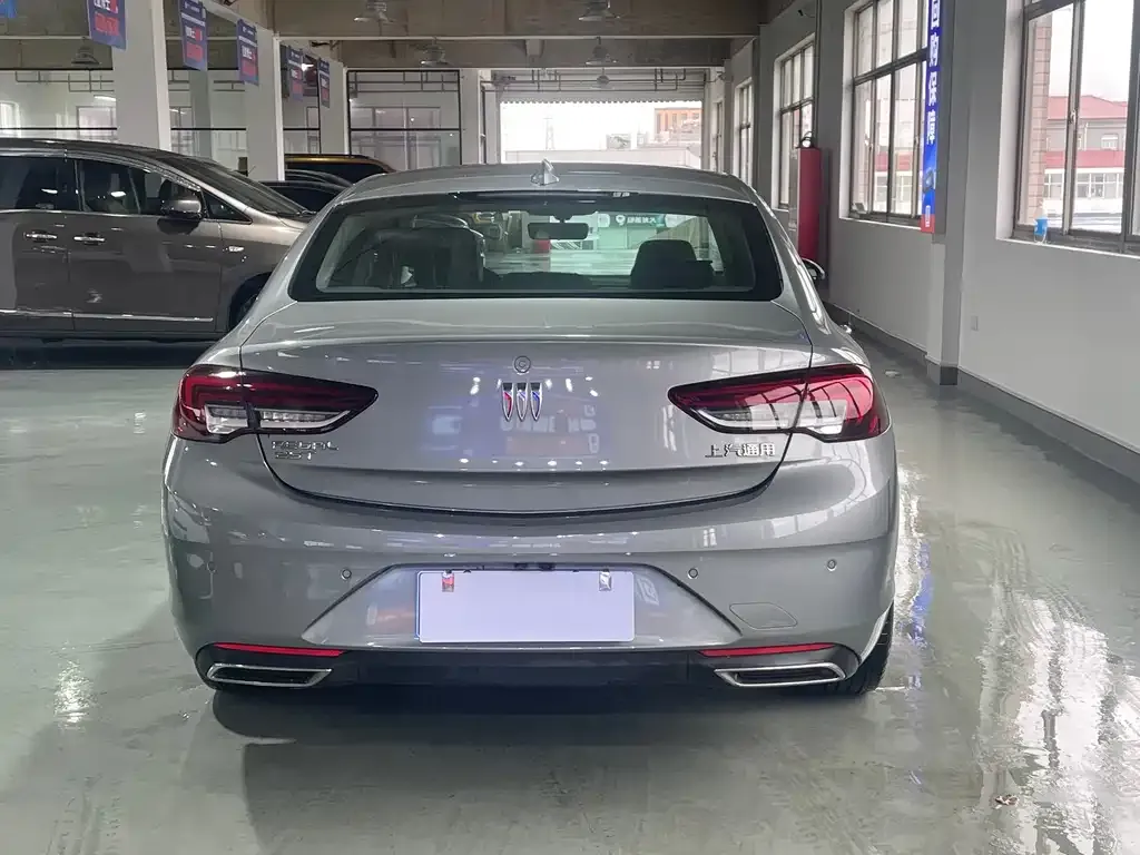 Buick Regal — фото 7