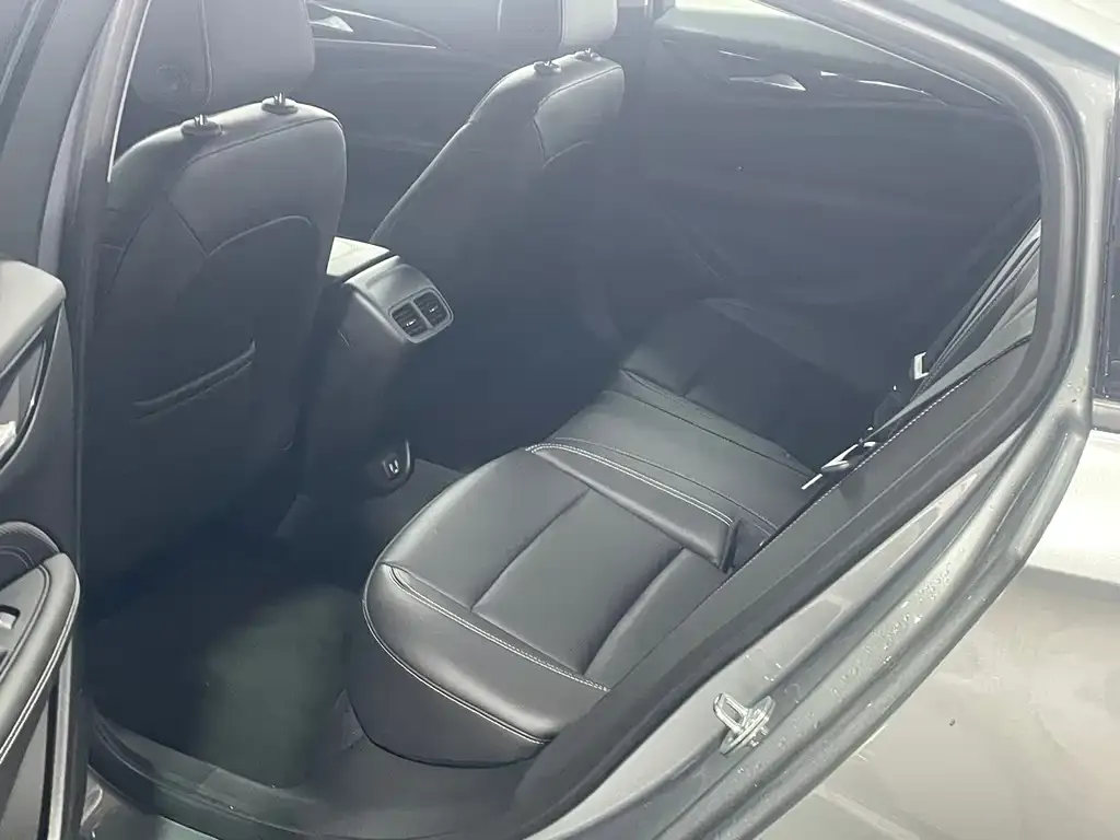 Buick Regal — фото 8