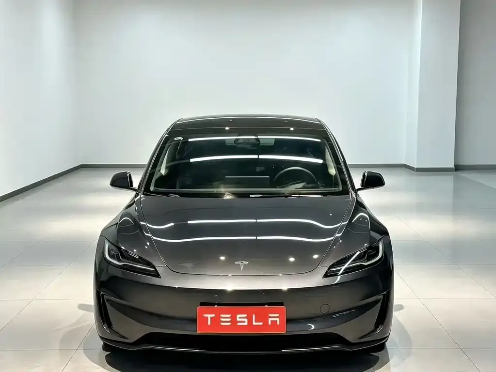 Tesla Model 3 — фото 3