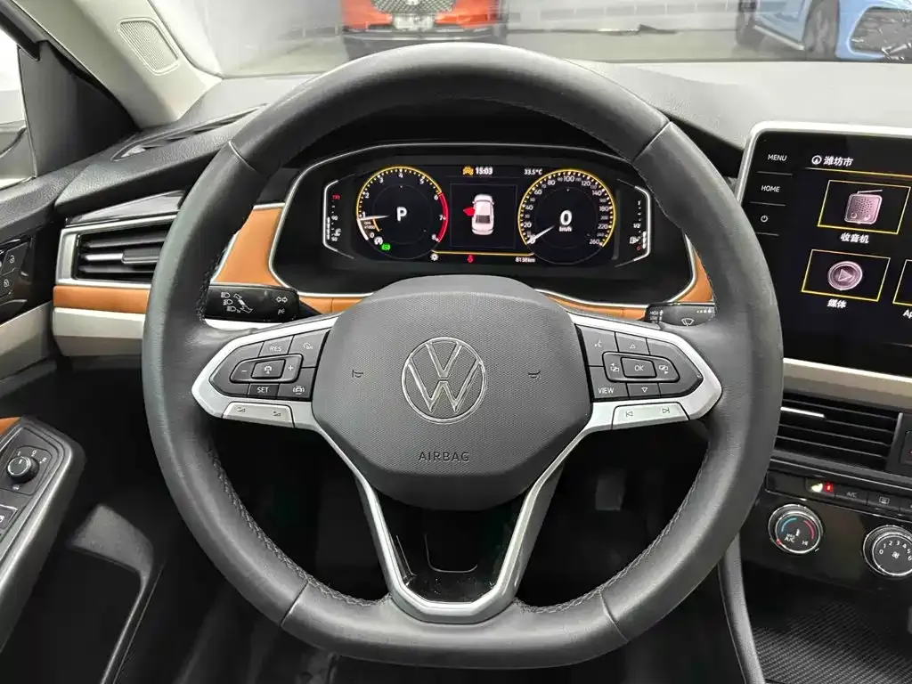 Volkswagen Bora — фото 6