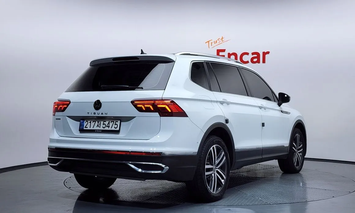 Volkswagen Tiguan — фото 3