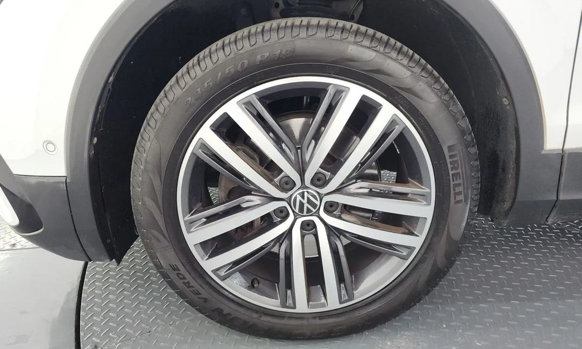 Volkswagen Tiguan — фото 5
