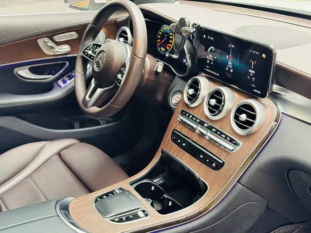 Mercedes-Benz GLC — фото 4