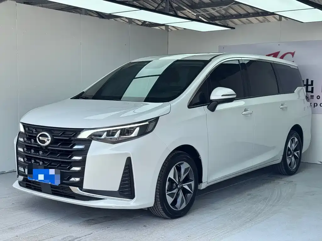GAC Motor Trumpchi M6 — фото 1