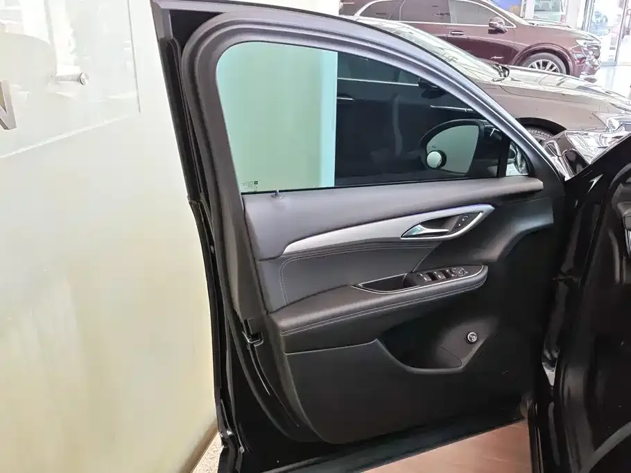 Buick Envision Plus — фото 8