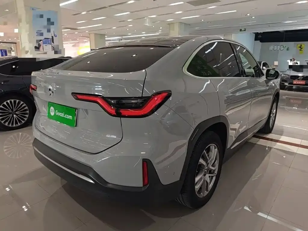 NIO EC6 — фото 10