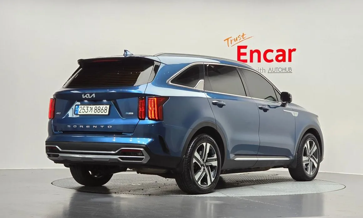 Kia Sorento — фото 6