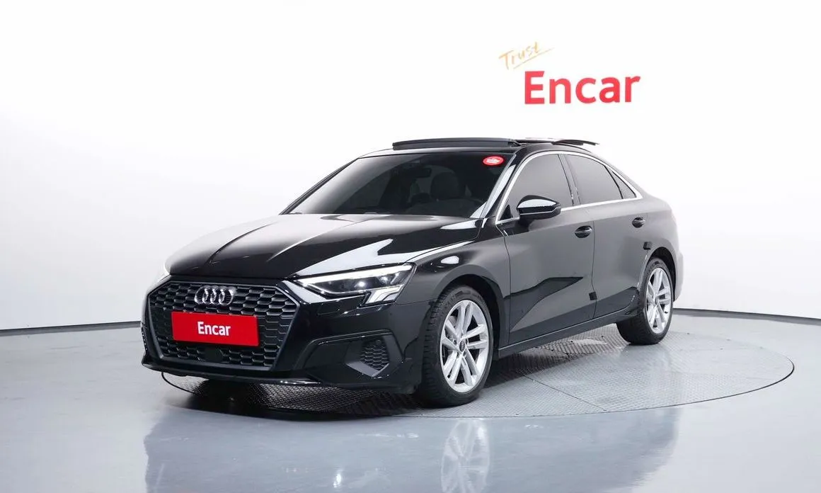 Audi A3 — фото 1