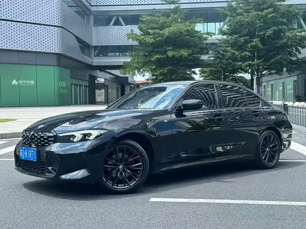 BMW 3 Series — фото 1