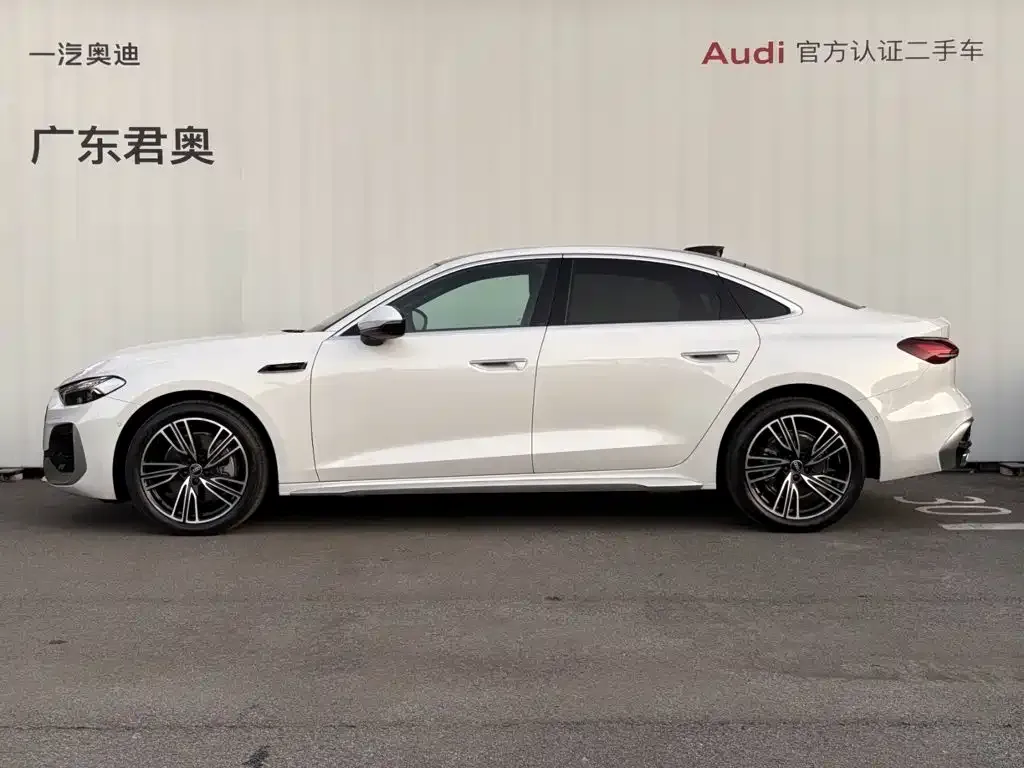 Audi A5L — фото 2