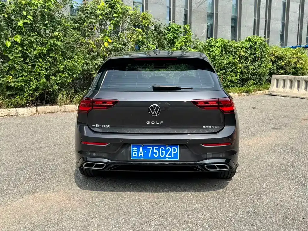 Volkswagen Golf — фото 6