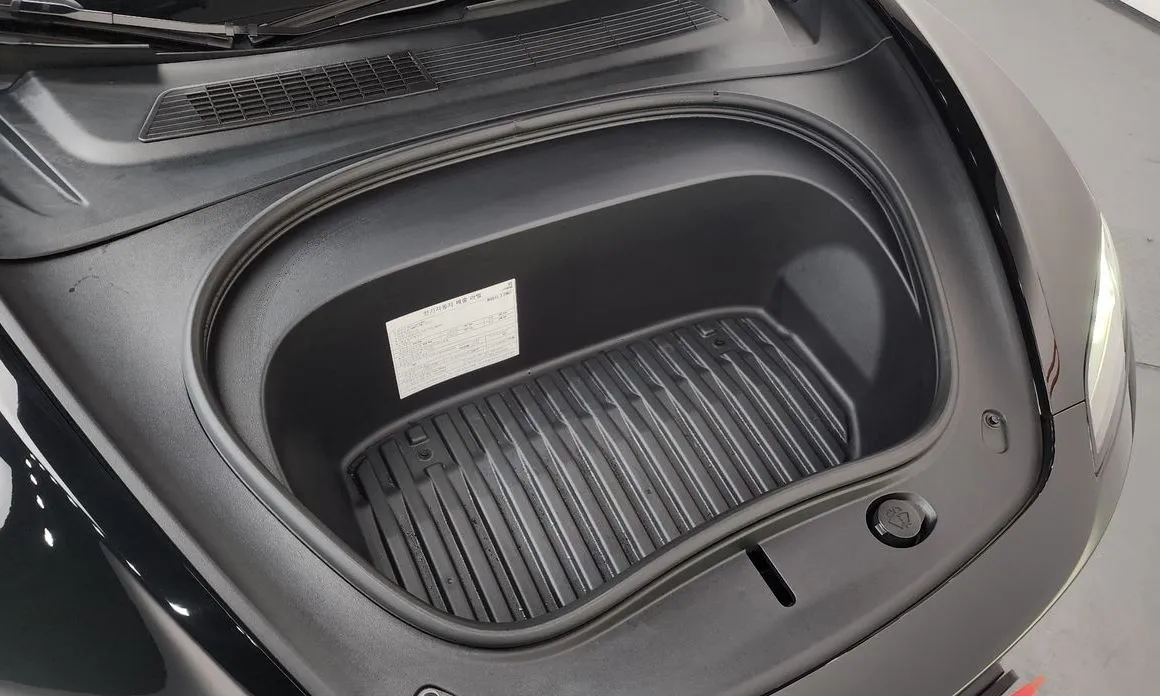 Tesla Model 3 — фото 10