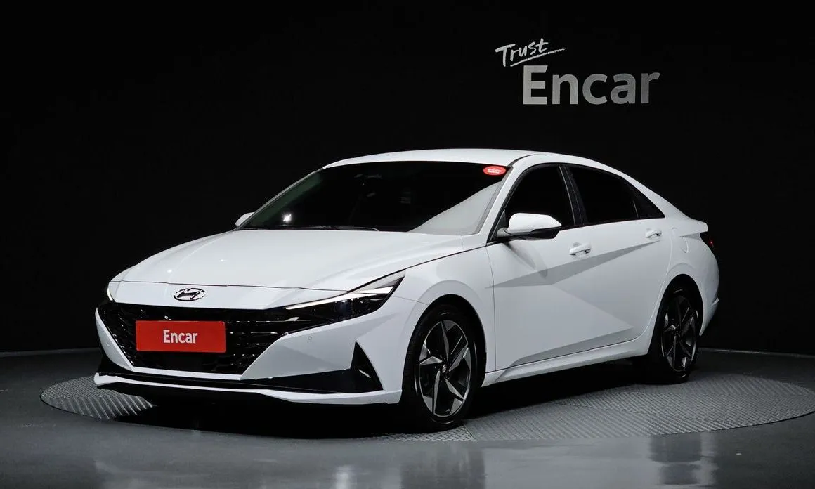 Hyundai AVANTE — фото 1