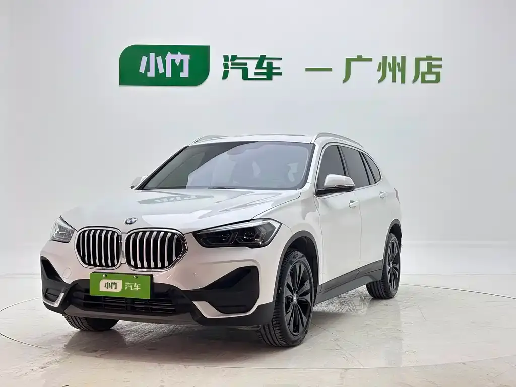 BMW X1 — фото 1