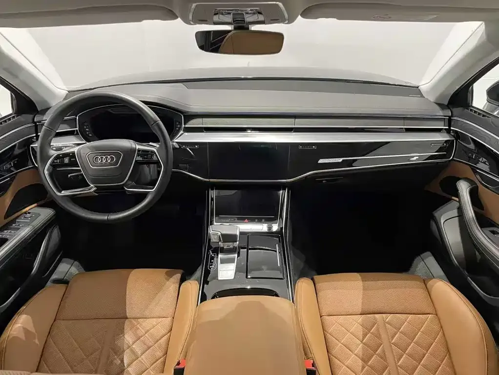 Audi A8 — фото 4