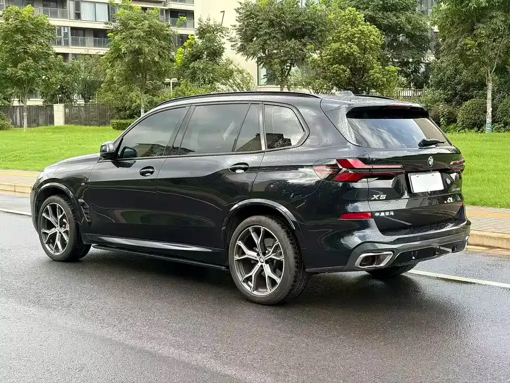 BMW X5 — фото 2