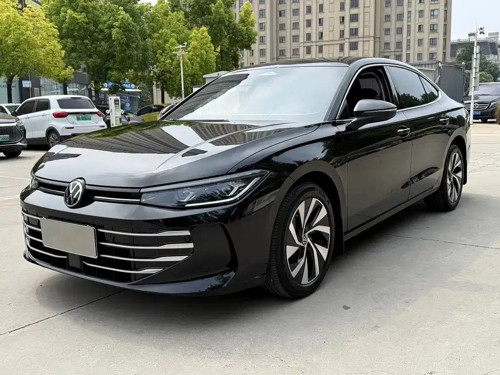 Volkswagen Passat — фото 1