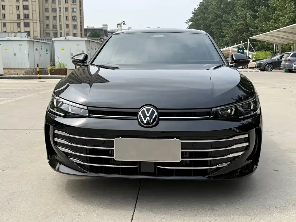 Volkswagen Passat — фото 6
