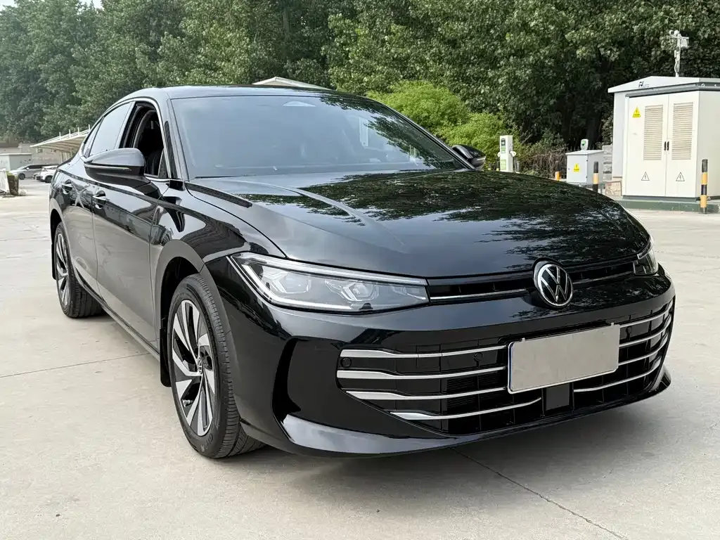 Volkswagen Passat — фото 10