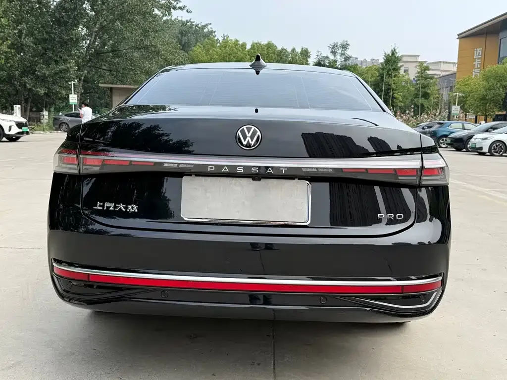Volkswagen Passat — фото 5