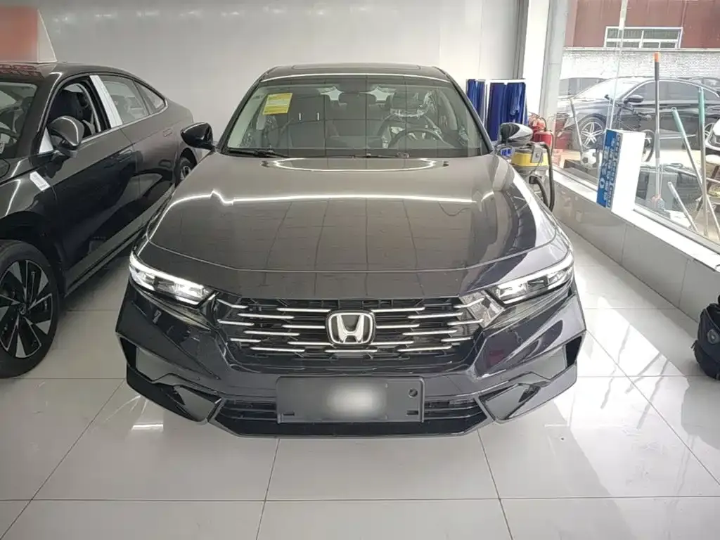 Honda Accord — фото 7