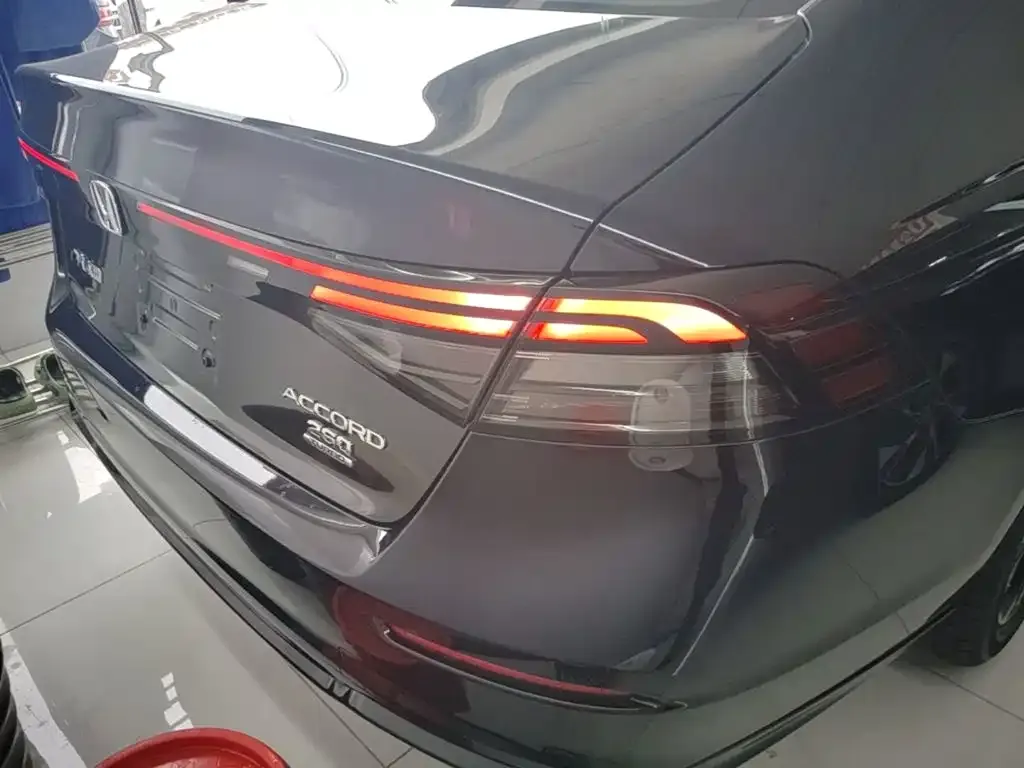 Honda Accord — фото 2