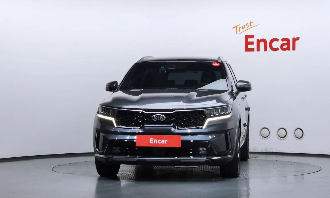 Kia Sorento — фото 8
