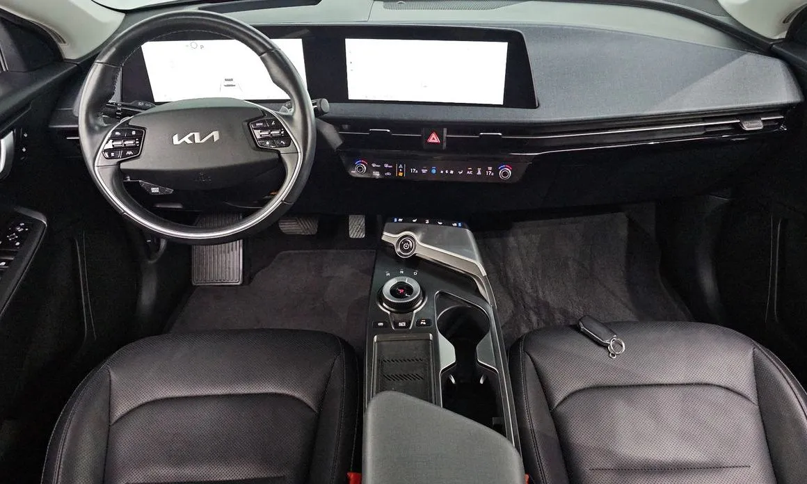 Kia EV6 — фото 10