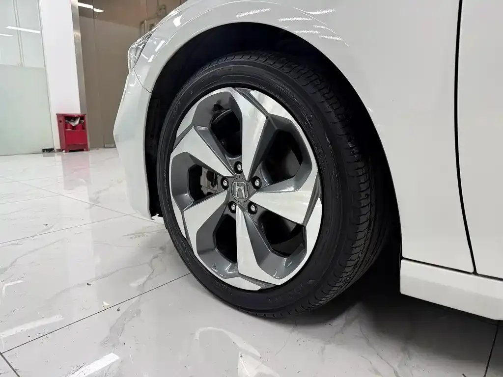 Honda Accord — фото 2