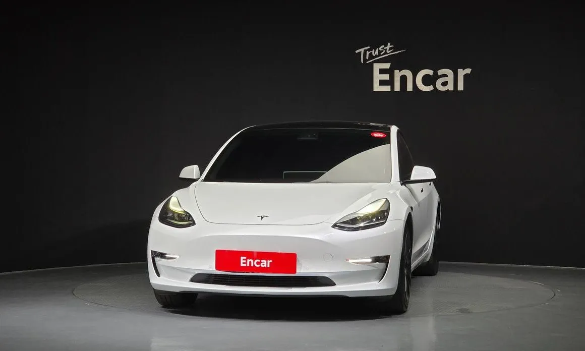 Tesla Model 3 — фото 6