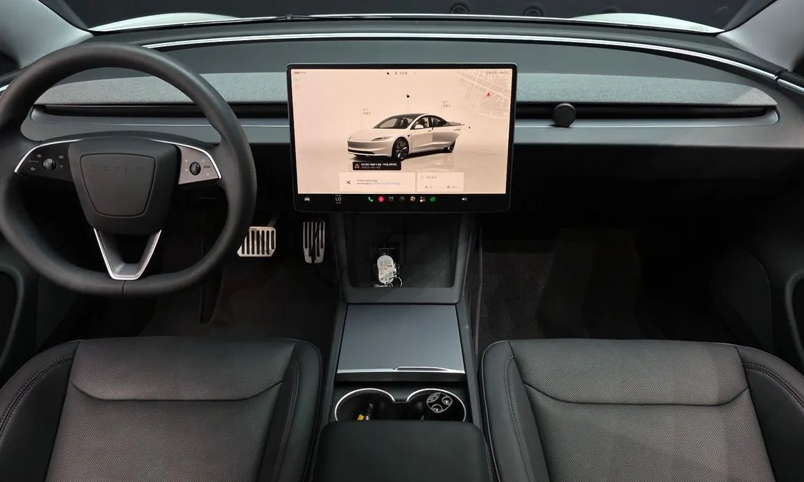 Tesla Model 3 — фото 6