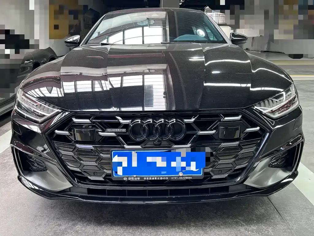 Audi A7L — фото 9