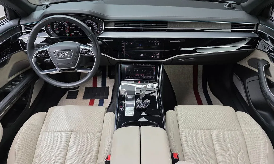 Audi A8 — фото 4