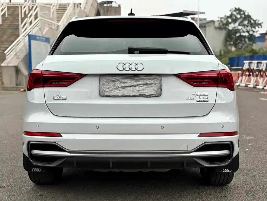 Audi Q3 — фото 3