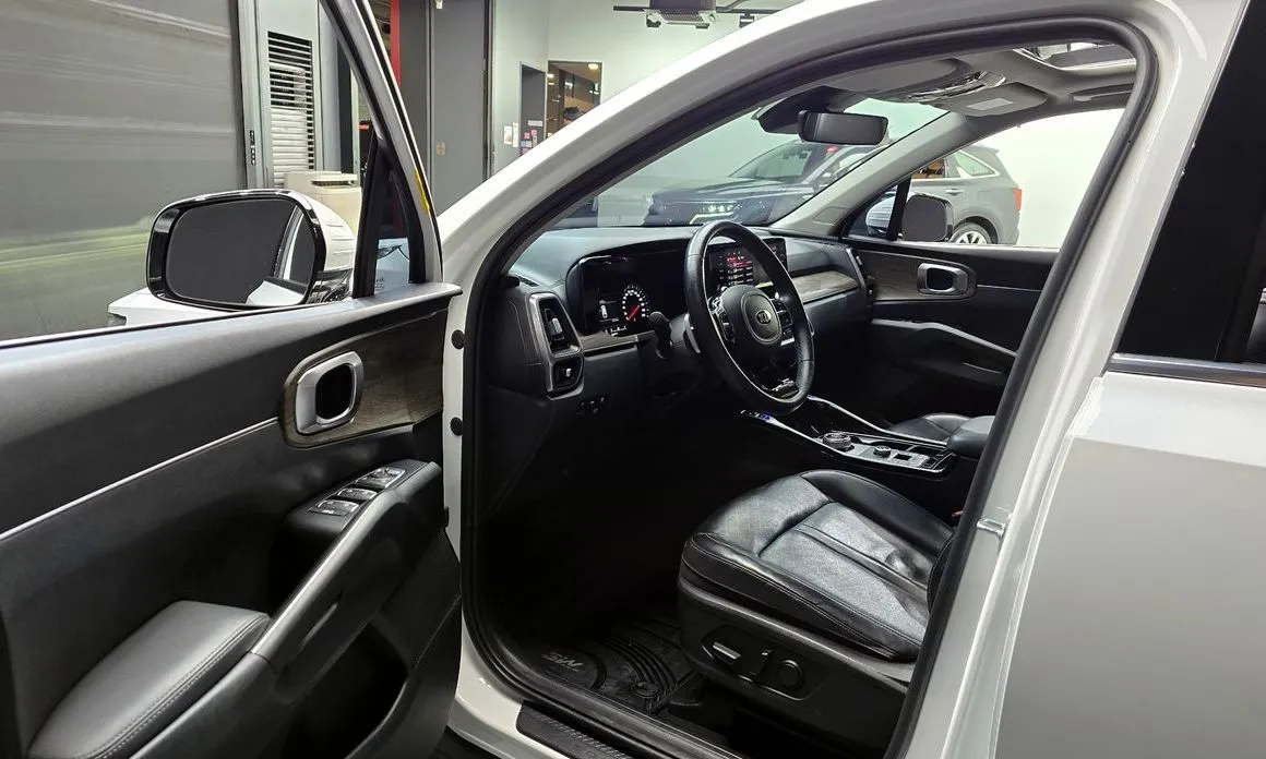 Kia Sorento — фото 8
