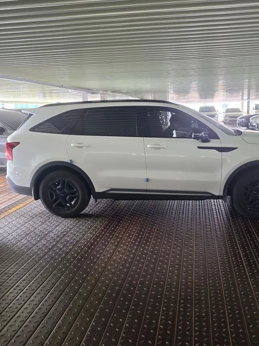 Kia Sorento — фото 9