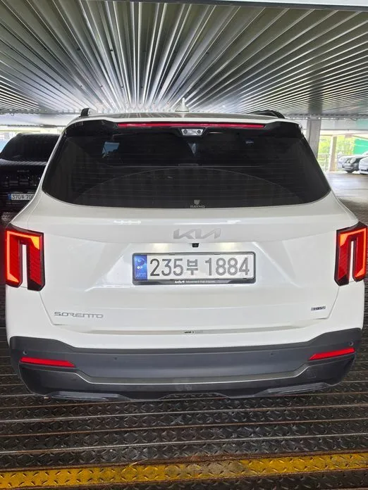 Kia Sorento — фото 5
