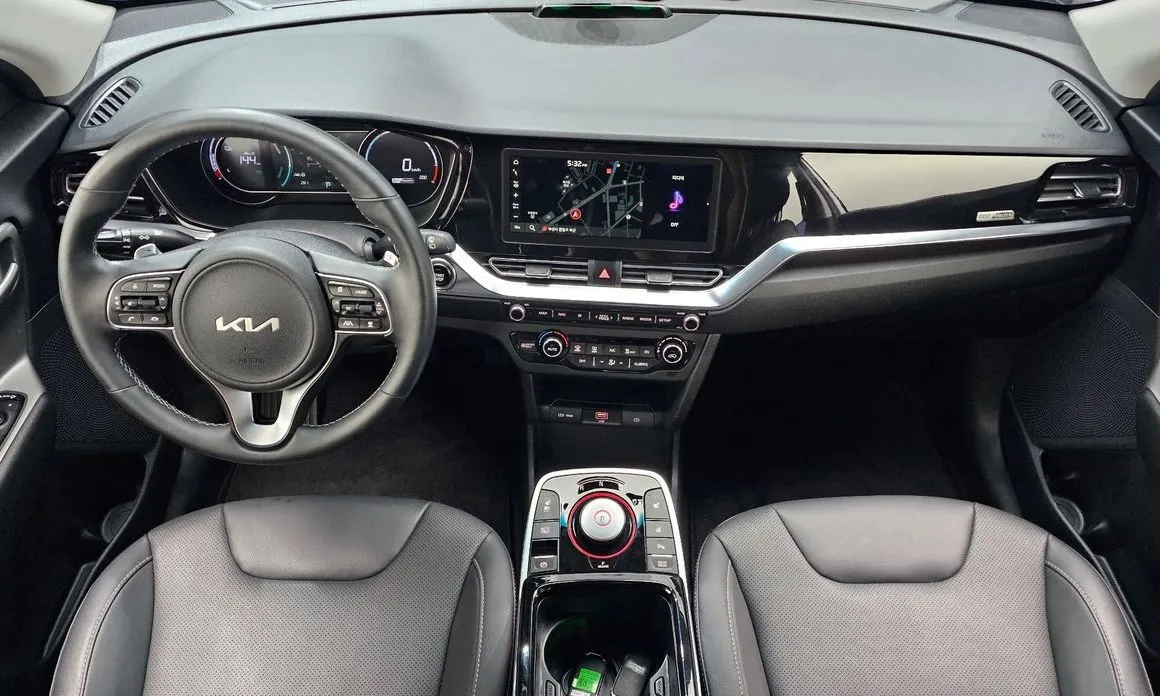 Kia Niro — фото 10