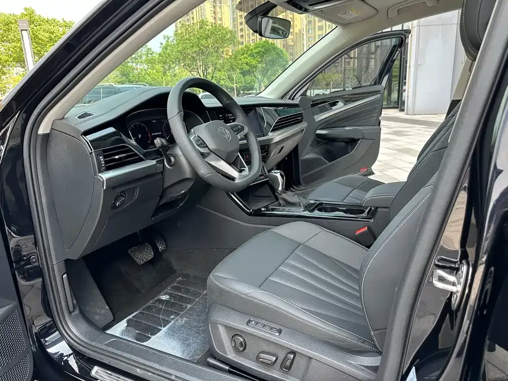 Volkswagen Passat — фото 4