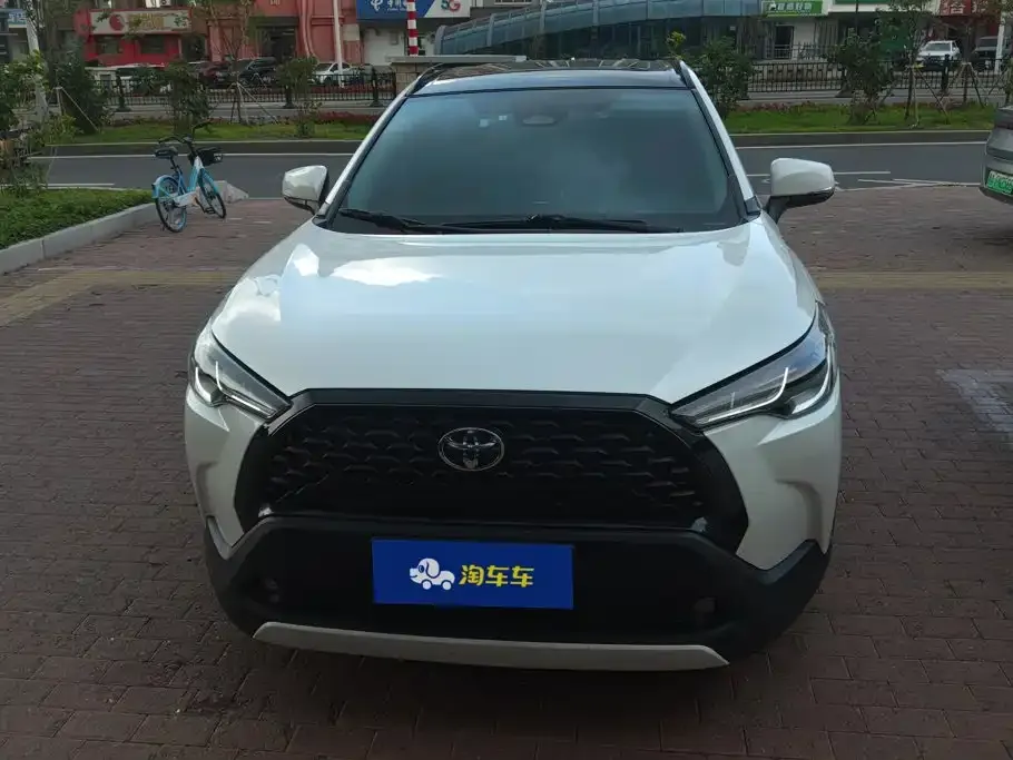 Toyota Corolla Cross — фото 10