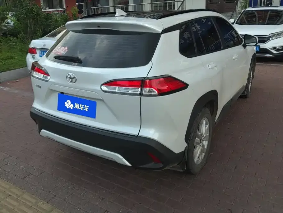 Toyota Corolla Cross — фото 9