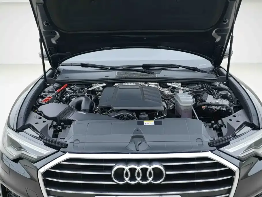 Audi A6L — фото 10