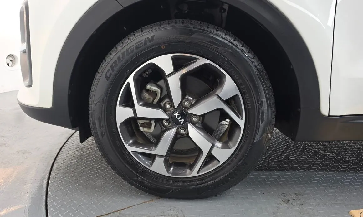 Kia Sportage — фото 7
