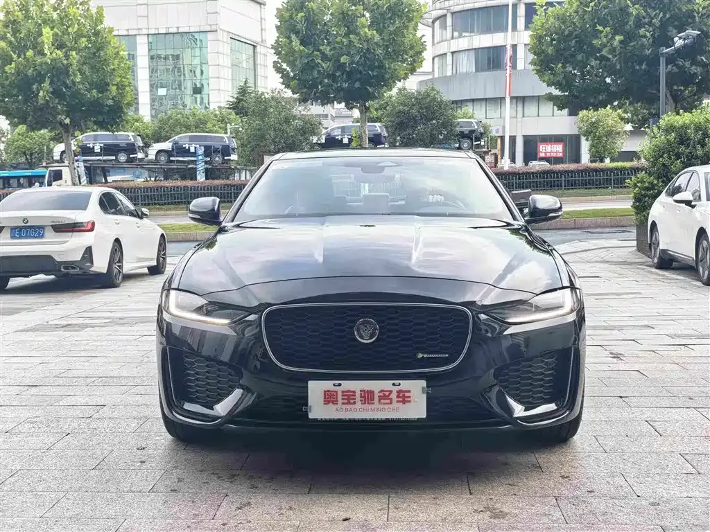 Jaguar XEL — фото 10