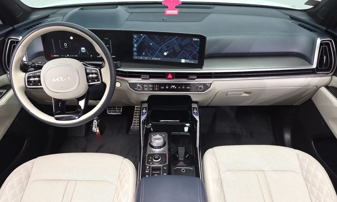 Kia Sorento — фото 10